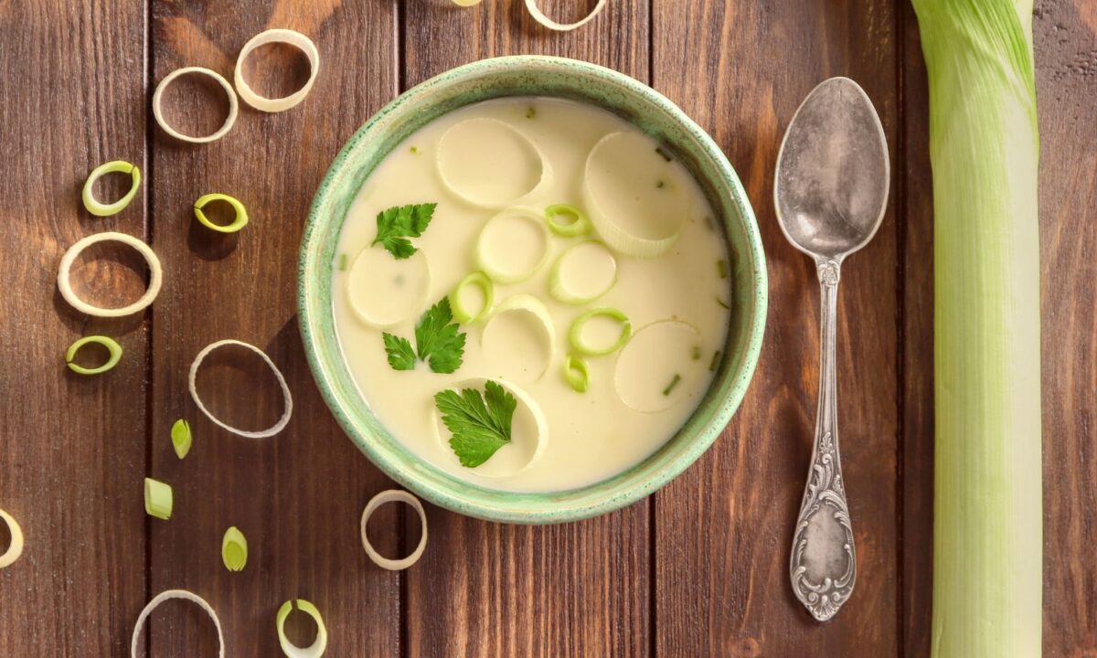 SOPA CREMOSA DE ALHO-PORÓ
