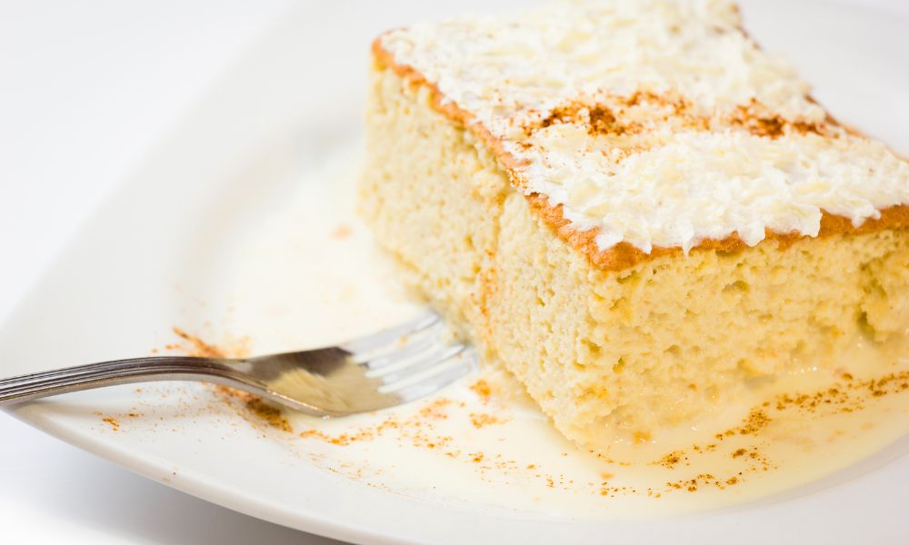 BOLO DE LEITE