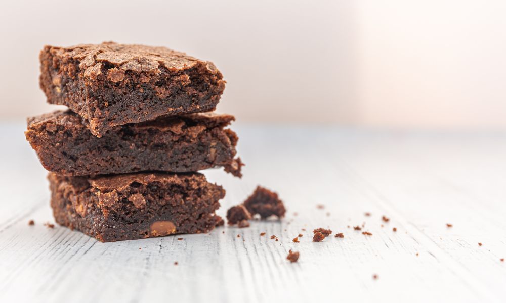 BROWNIE SIMPLES E RÁPIDO