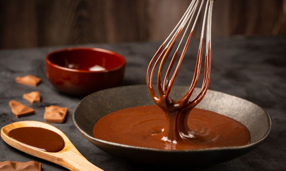 COBERTURA DE CHOCOLATE PARA BOLO DE CENOURA