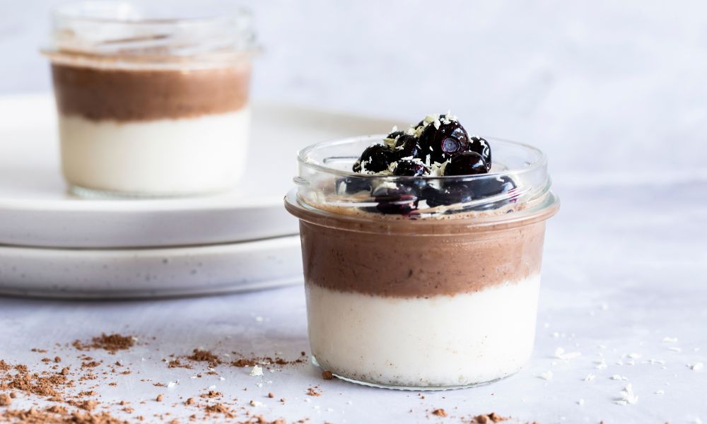 DOCE DE COCO GELADO COM CHOCOLATE