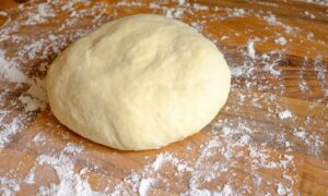 MASSA DE PIZZA CASEIRA