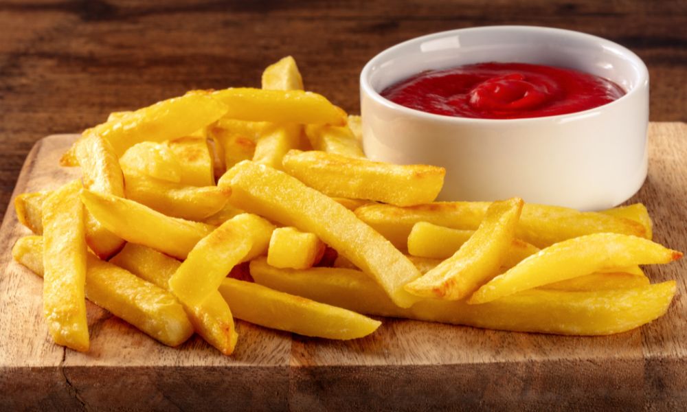 BATATA FRITA CASEIRA NA AIRFRYER