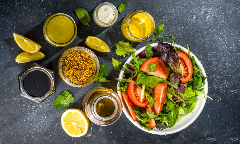 Salada de Folhas Verdes com Molho de Mostarda