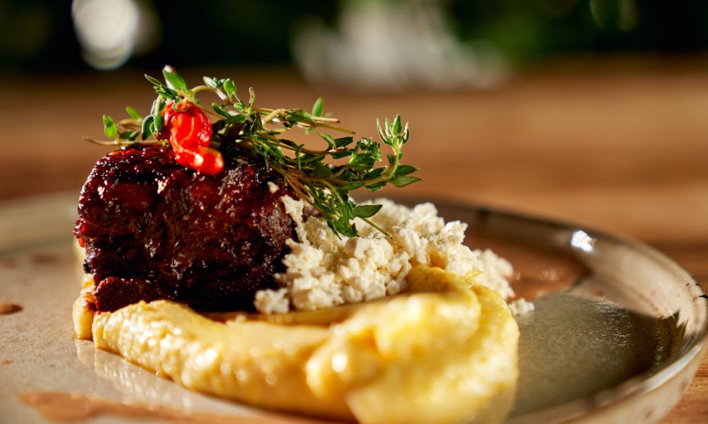 Canjiquinha with Sun-Dried Meat