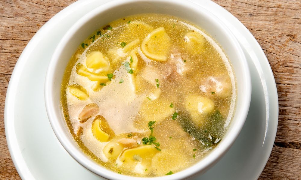 Sopa de Capeletti