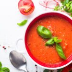 Sopa de Tomate e Manjericão