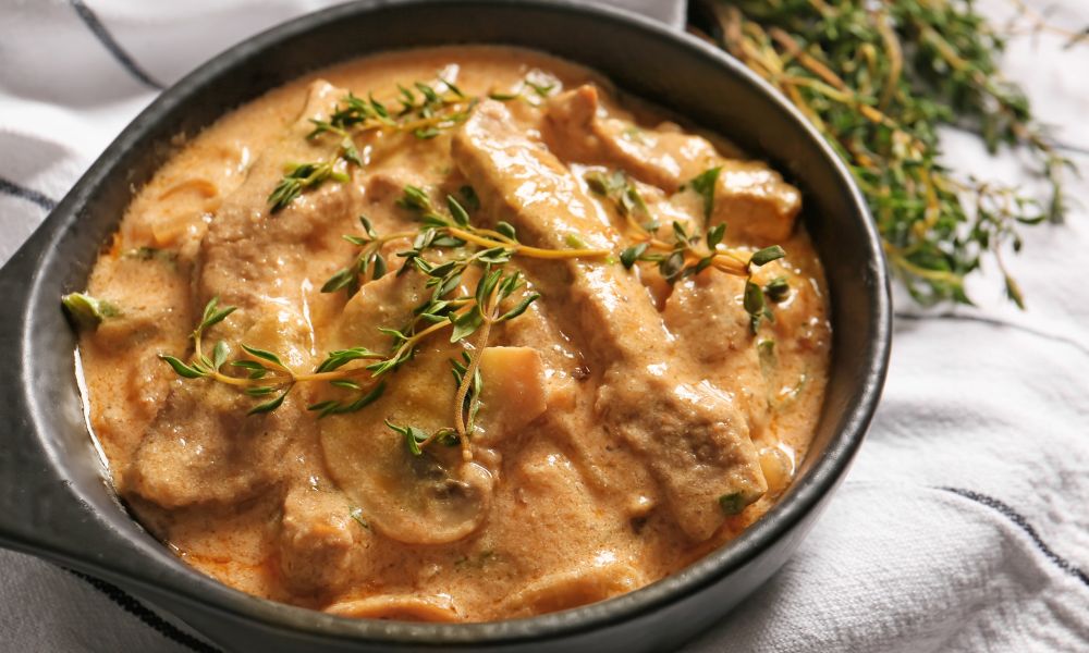Simple Beef Stroganoff