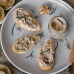 Torradinha Low Carb (com Pão de Micro-ondas) + Patê de Atum Cremoso