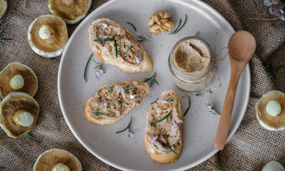Torradinha Low Carb (com Pão de Micro-ondas) + Patê de Atum Cremoso