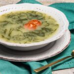 Caldo de Inhame com Espinafre