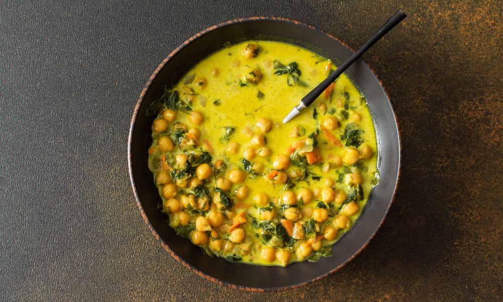 Sopa de Grão-de-Bico com Espinafre