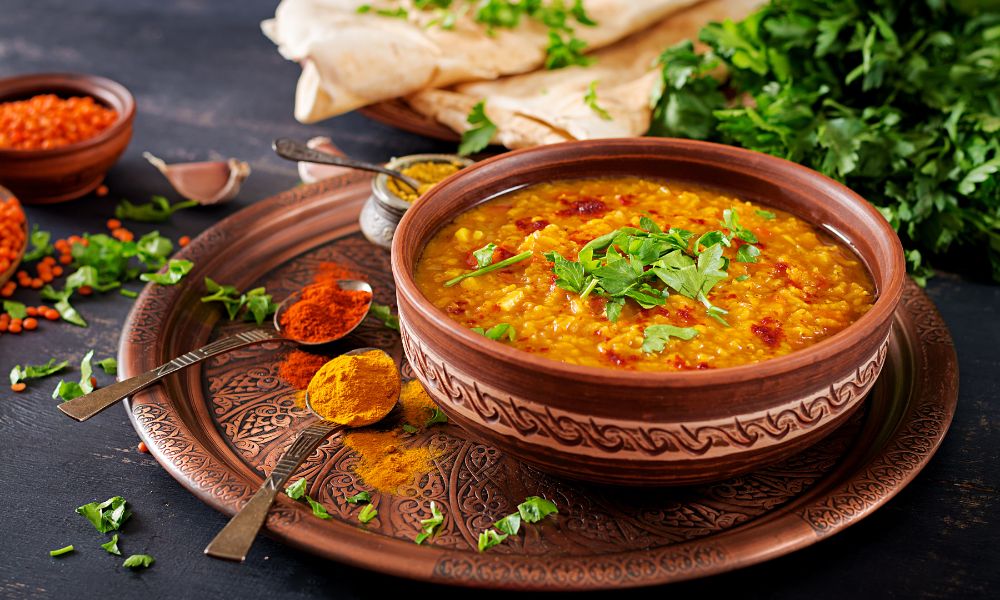 Sopa de Lentilha Vermelha com Curry