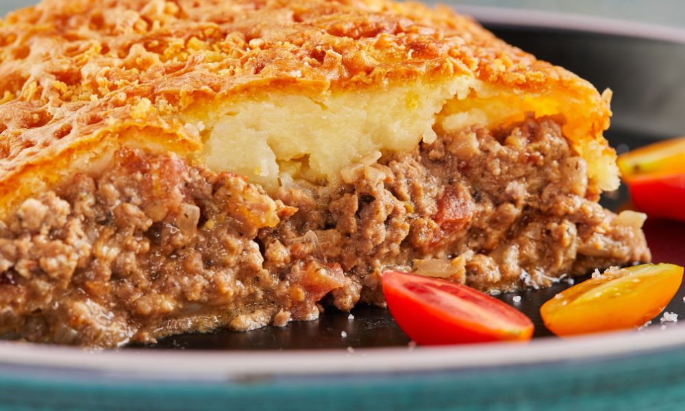 Torta de Carne Moída com Purê de Batata