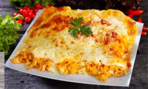 Lasanha de Frango com Creme Branco e Presunto